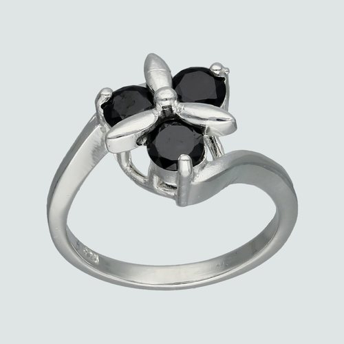 Anillo Flor Circón Ónix