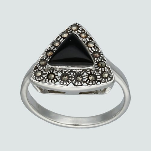 Anillo Triangulo Ónix y Marquesitas