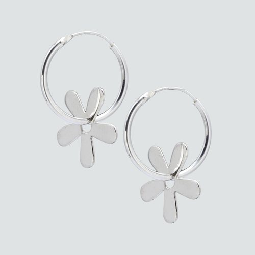 Aro Argolla con Flor 18 mm