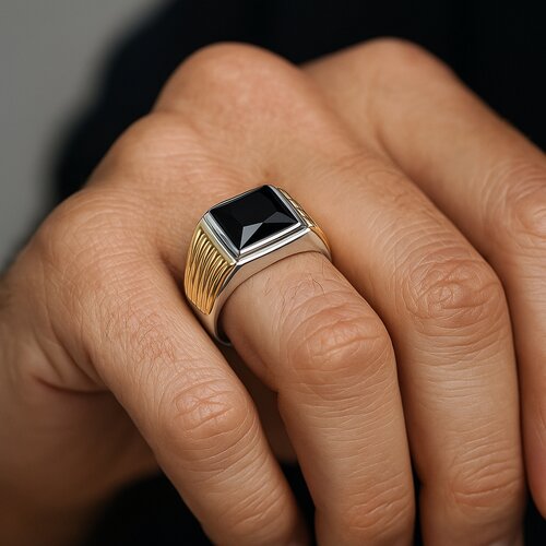 Anillo Sello Circón Onix y Oro