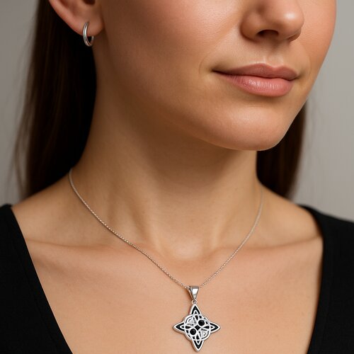 Colgante Nudo de Brujas Triquetas Ónix