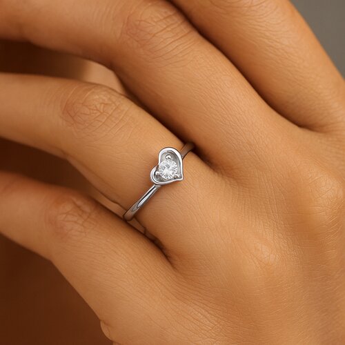 Anillo Corazón Circón