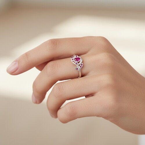 Anillo Flor Circones Rubí