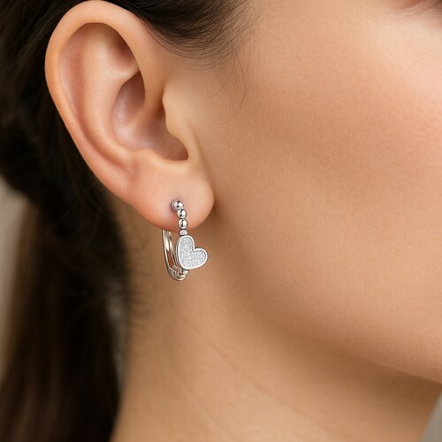 Argolla Huggie Corazón Circones 11 mm