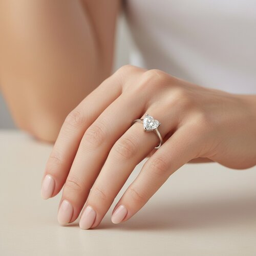 Anillo Corazón Circón Solitario