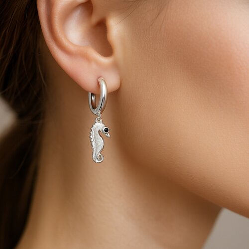 Argolla Huggie Caballito de Mar Circones