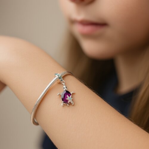 Colgante Charm Tortuga Circón Amatista